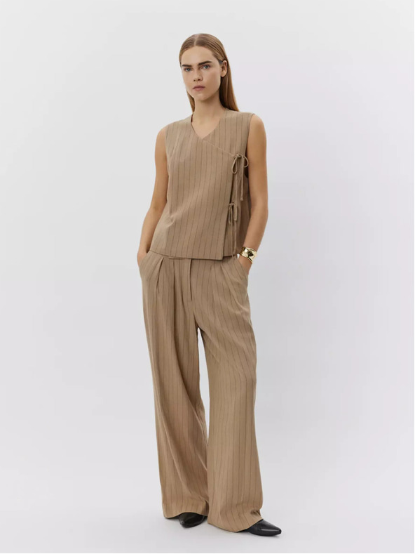 Sofie Schnoor Кафява дамска жилетка на райета Sofie Schnoor