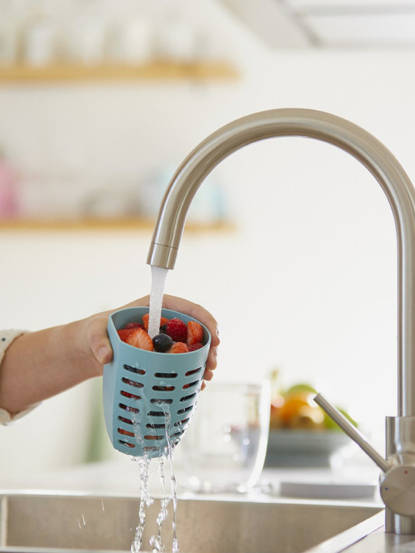 Mepal Розова кутия за закуски с цедка Mepal Ellipse 600 ml