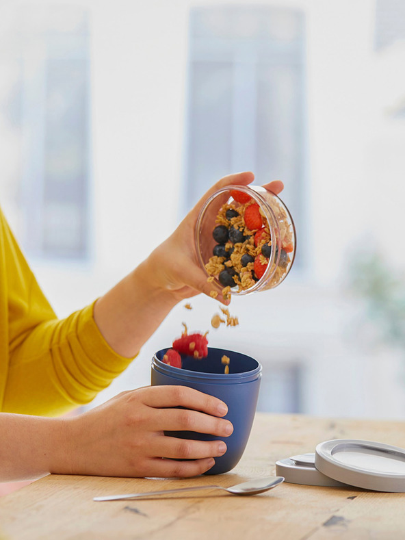 Mepal Светлозелена кутия за обяд Mepal Ellipse Mini (300 + 120 ml)