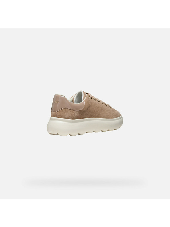 Geox Бежови Geox Spherica EC4.1 дамски маратонки