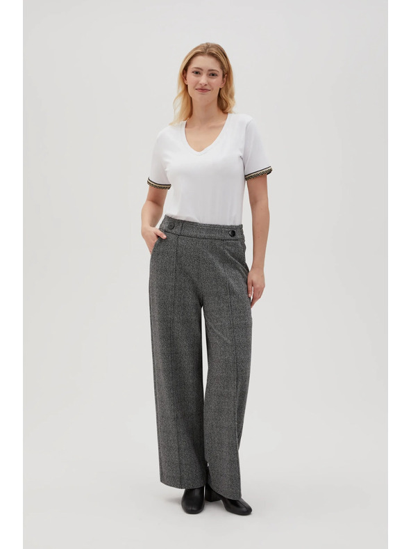 Moodo Бяла базова тениска с V-образно деколте