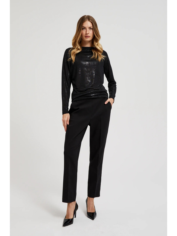 Moodo Черна блуза с набрано деколте и дълъг ръкав