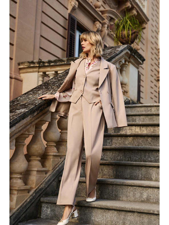 Moodo Бежови официални дамски панталони Moodo