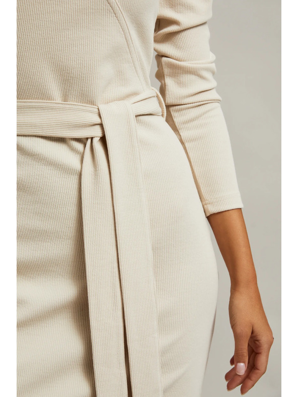 Moodo Светло бежова дамска рокля