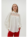 Moodo Бяла дамска блуза с дантела
