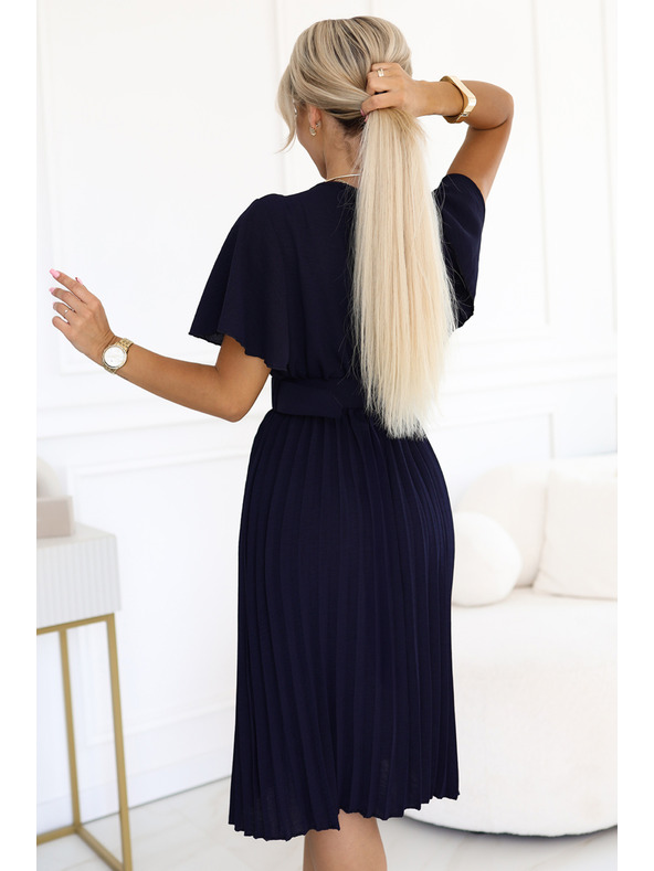 numoco Плисирана миди рокля с преплитащо се деколте и широк колан