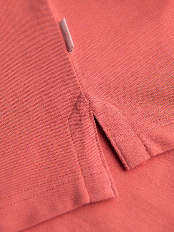 Ombre Clothing Памучна поло тениска от пике плетка - корал