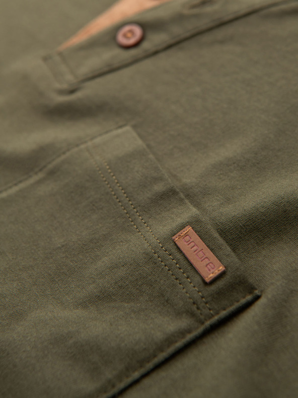 Ombre Clothing Мъжка тениска с копчета и велурен кант - тъмно маслинено зелена