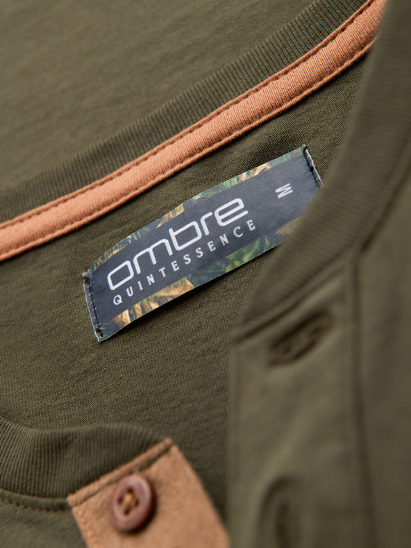 Ombre Clothing Мъжка тениска с копчета и велурен кант - тъмно маслинено зелена