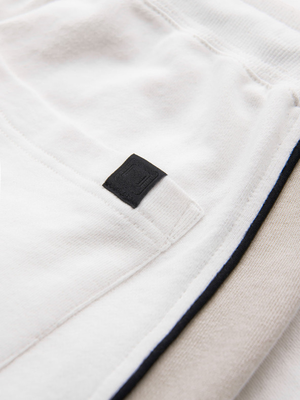 Ombre Clothing Мъжки къси суитшърт шорти с широки ивици - бяло