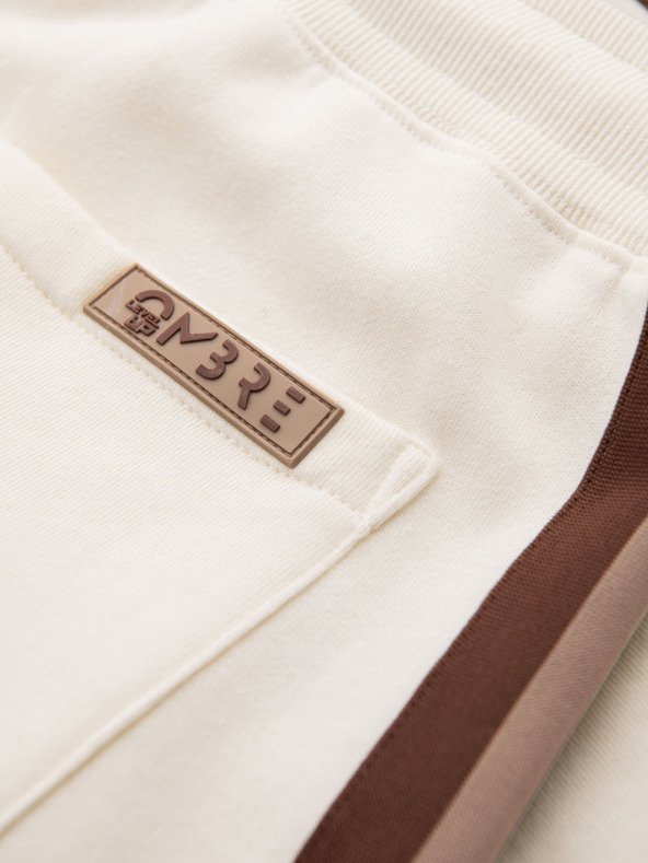 Ombre Clothing Мъжки суитшърт шорти с кант и ребрест колан - кремаво