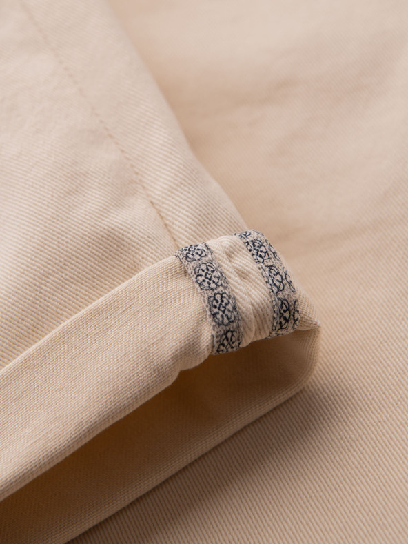 Ombre Clothing Мъжки дънкови шорти с подгъната крачол - кремаво