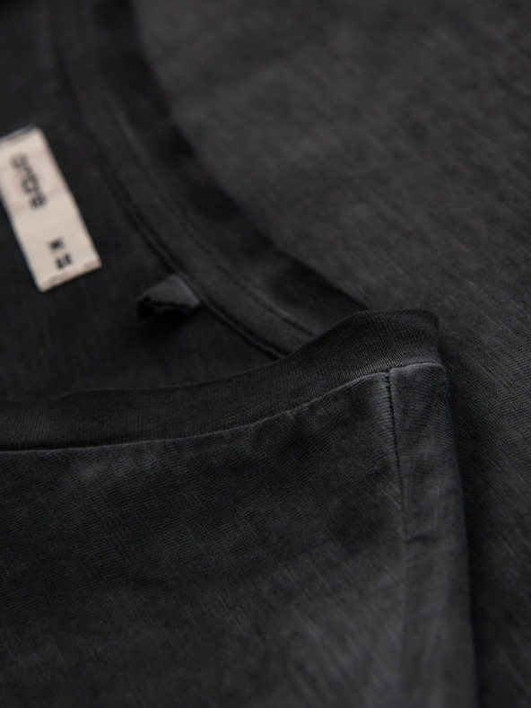 Ombre Clothing Мъжка памучна тениска с V-образно деколте и изтрит ефект - черна