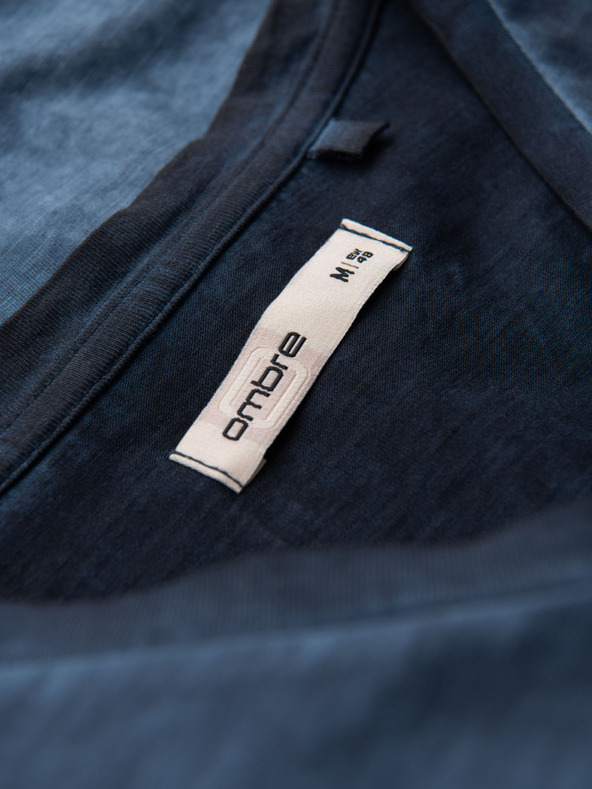 Ombre Clothing Мъжка памучна тениска с V-образно деколте и изтрит ефект - тъмносиня