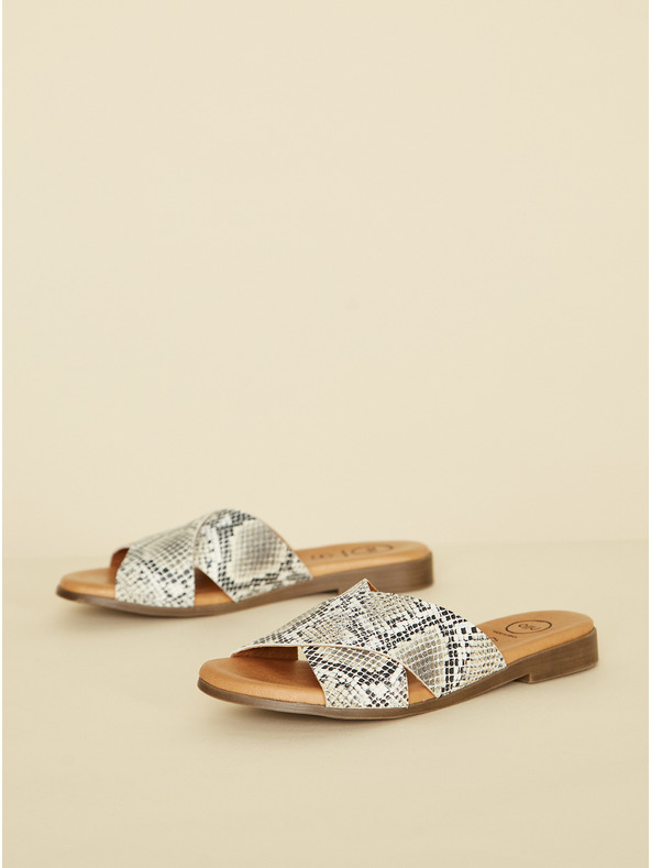 Ojju Сиви кожени чехли със змийска шарка OJJU