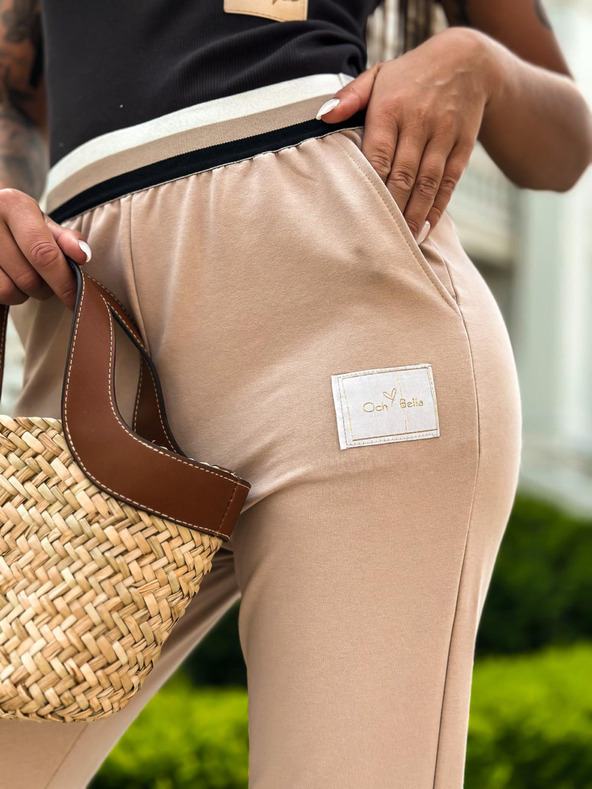 Edoti Спортно долнище с трицветен ластик - бежово