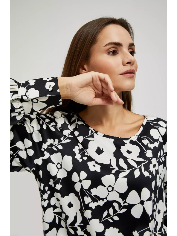 Moodo Черно-бяла флорална блуза Moodo