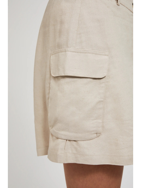 Moodo Кремави къси панталони с джобове