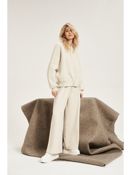 Moodo Кремав бомбър