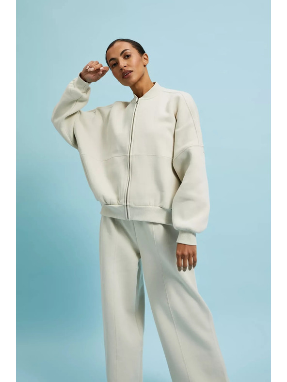 Moodo Кремав бомбър