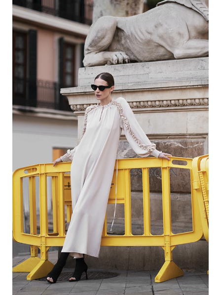 Moodo Кремави макси рокли