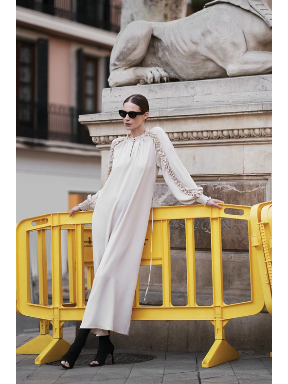 Moodo Кремави макси рокли