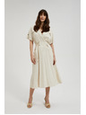 Moodo Бежова рокля с колан