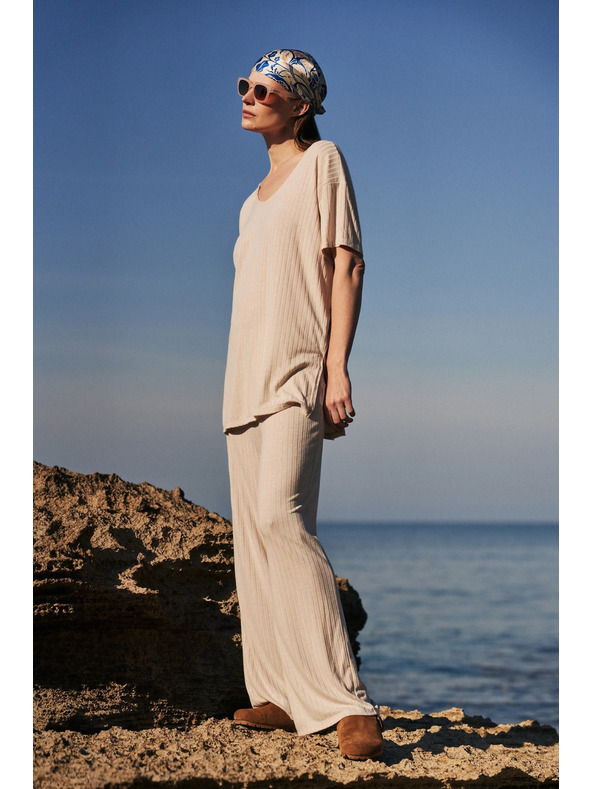 Moodo Кремава свободна блуза