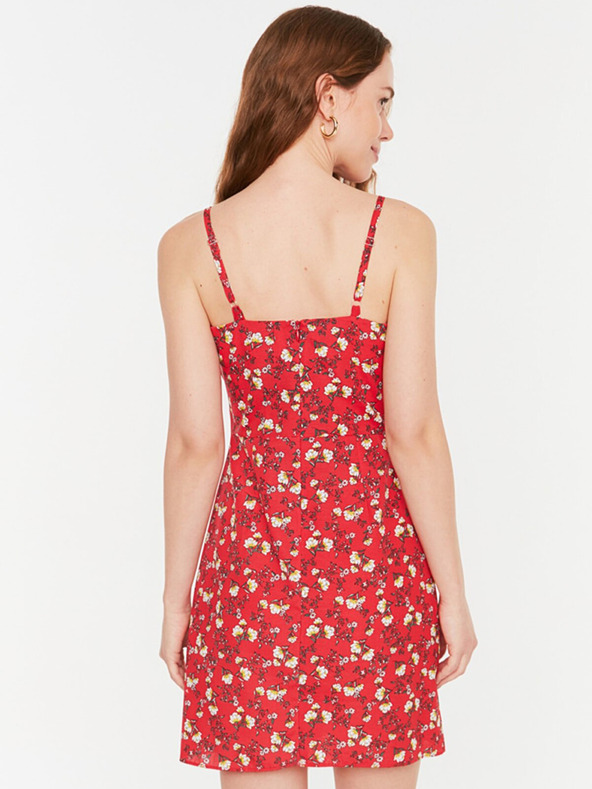 Trendyol Червена дамска рокля с цветя и къси презрамки Trendyol