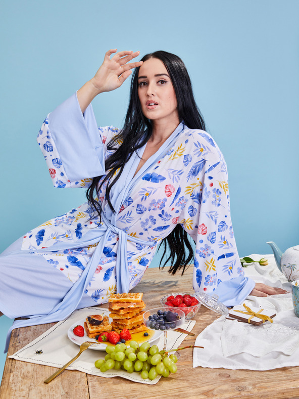 ZOOT.collab Дамски халат с цветя в синьо от BESKY by ZOOT Collection