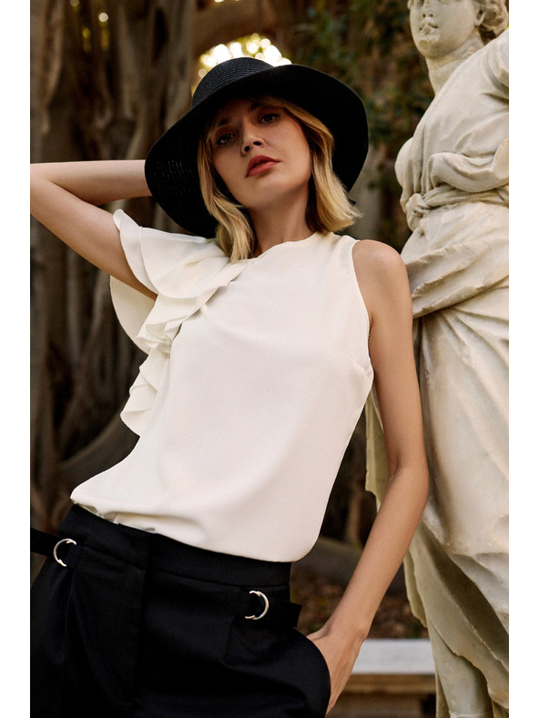 Moodo Дамска шапка Moodo - черна