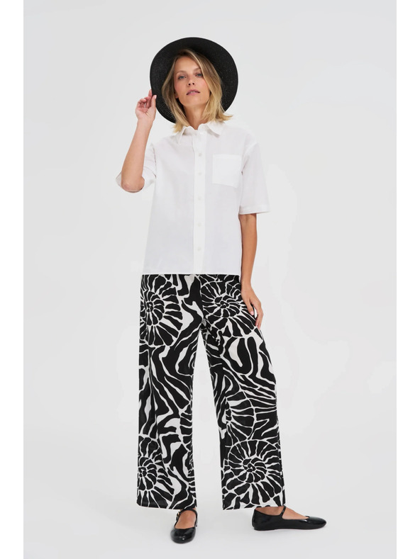 Moodo Дамска шапка Moodo - черна