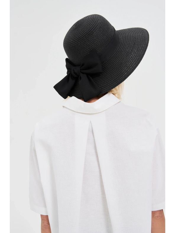 Moodo Дамска шапка Moodo - черна