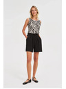 Moodo Дамски къси панталони Moodo - черни