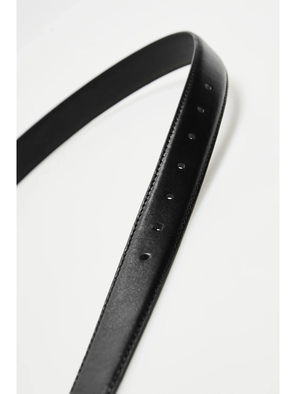 Moodo Черен колан със златна тока Moodo