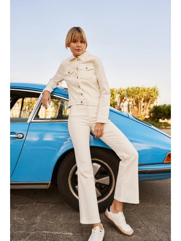 Moodo Кремави дамски камбанообразни дънки