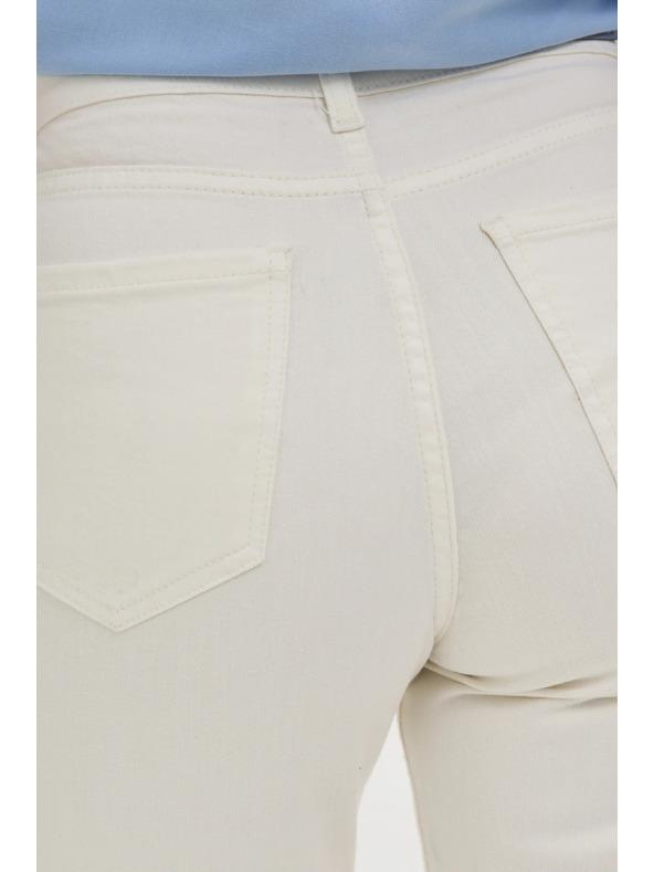 Moodo Бели дамски скъсени дънки