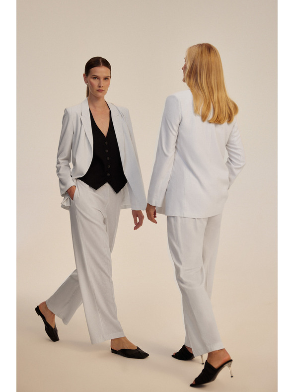 Moodo Дамски панталони Moodo - бели