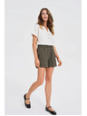 Moodo Дамски къси панталони Moodo - зелени