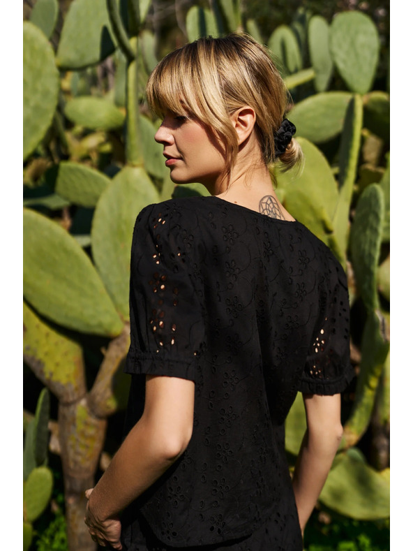 Moodo Черна дамска риза мадейра