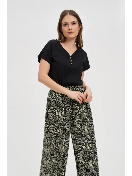 Moodo Дамска черна блуза с декоративни копчета