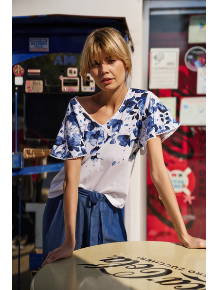 Moodo Бяла блуза със сини цветя