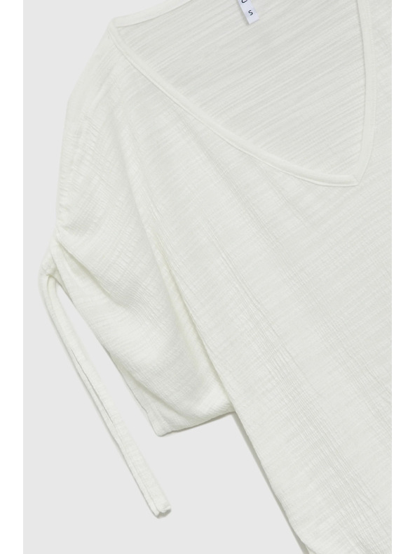 Moodo Бял топ с връзки на ръкавите