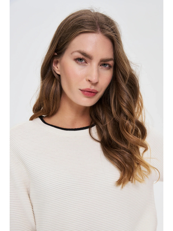 Moodo Дамски суитшърт Moodo - бял цвят