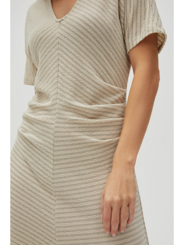 Moodo Дамски рокли Moodo - бежови