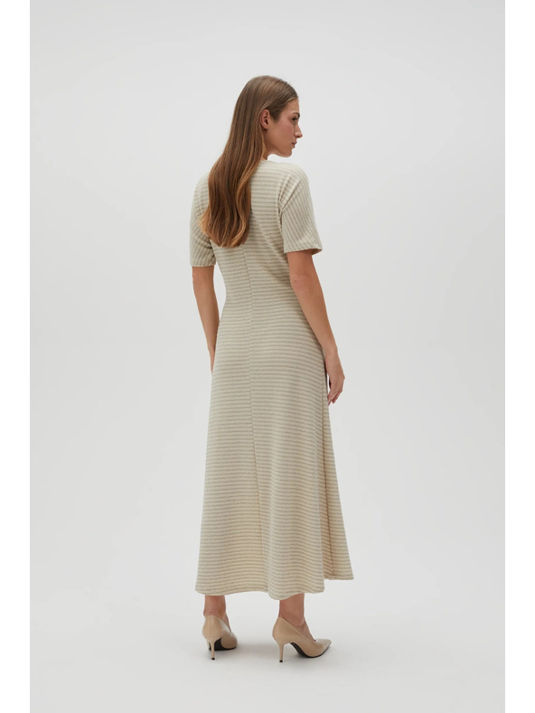 Moodo Дамски рокли Moodo - бежови