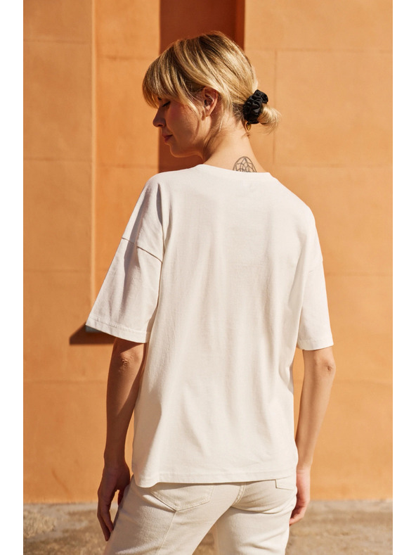 Moodo Дамска бяла тениска с принт