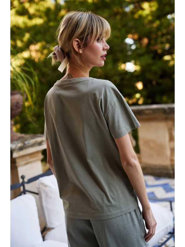 Moodo Дамска тениска Moodo с апликация цвете