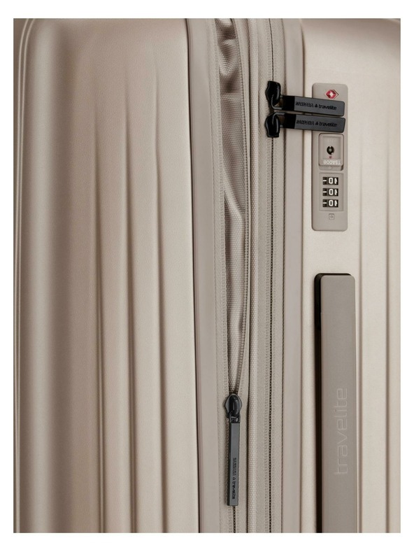 Travelite Пътен куфар Travelite BARBARA Novelty M Satin Nude