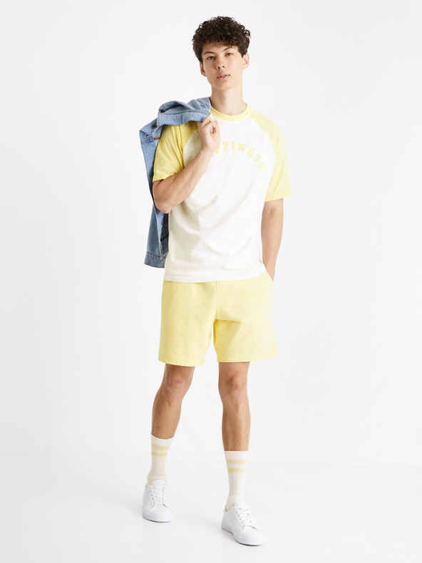 Celio Жълто-бяла мъжка тениска Celio Ceraglan Happiness